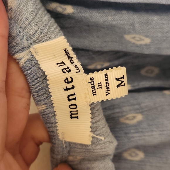 Monteau ruffle off shoulder top - Picture 2 of 2